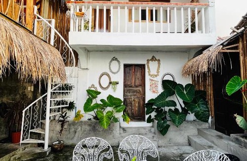 Mabini House | VILLA NEYRA