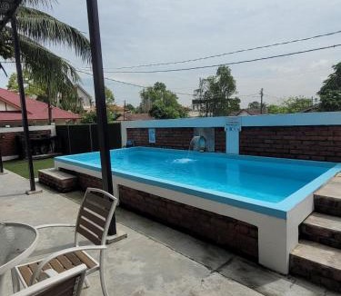 Larkin House | Villa Puspa Bungalow Larkin, City Square, Larkin Sentral, CIQ,