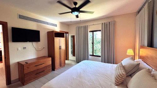 Urbanizacion Raul Ruiz Villa | Vista del Campo Country Club & Villas