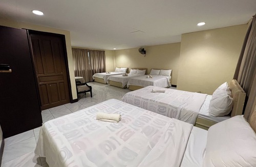 Morong Hotel | Vista Venice Resort