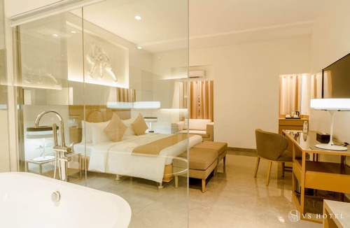 South Triangle Hotel | VS Hotel