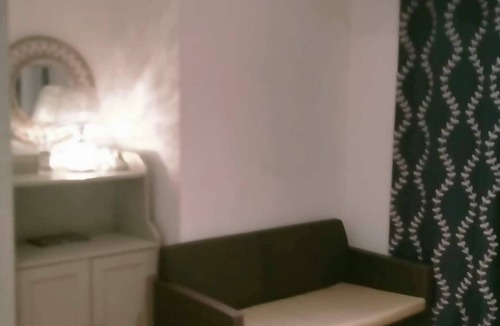 Mandaluyong Condo | Walking distance to Rockwell