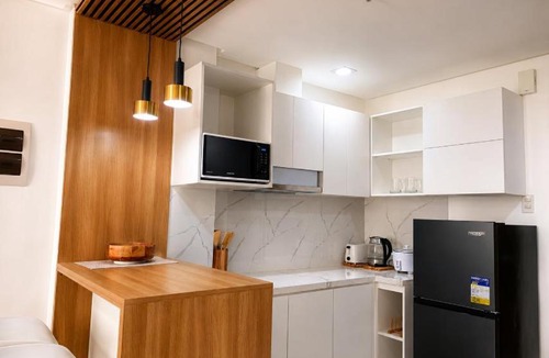 Pallocan Apartment | Warm & Stylish 1BR Condo One PonteFino Batangas