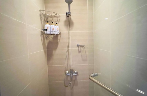 Katuparan Condo | Warm Urban Escape in Uptown BGC