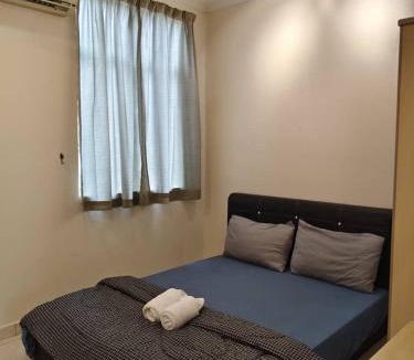Teluk Intan House | Warmy 4 Bedrooms Double Storey Homestay, Few mins to Town, by MR HOMESTAY
