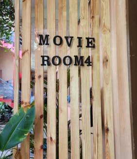 Estancia Bed & Breakfast | Watch Eat Movieroom
