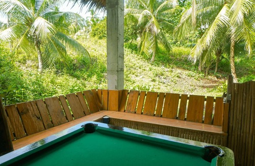 Baclayon House | Watson Residence w/Private pool, Billiards, and Tennis Court