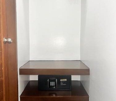 Libaong Apartment | White house panglao