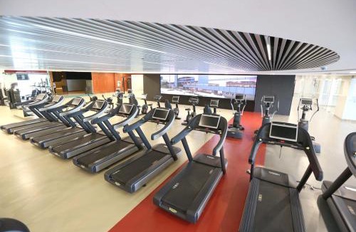 South Triangle House | White Rose Condotel at Victoria Sports Tower