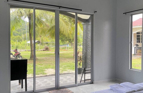 Kampung Kedawang Apartment | White Villa @ Mangrove