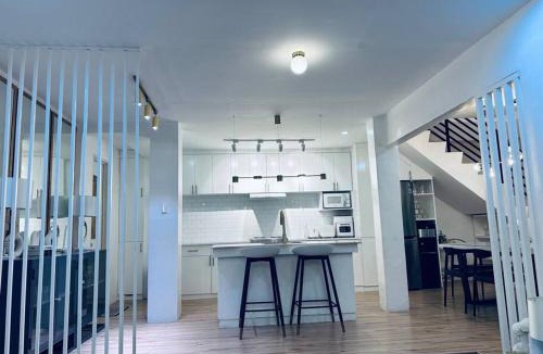 General Santos House | White Villa