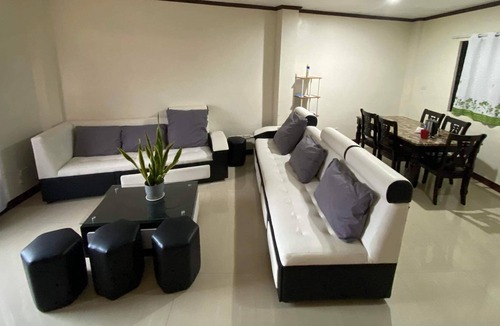 Minglanilla House | WHOLE HOUSE and Free Parking SAFE neighborhood