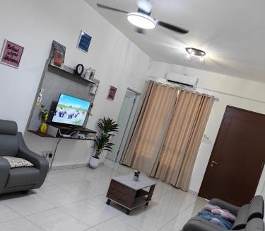 Miri House | Win & Sha's Homestay