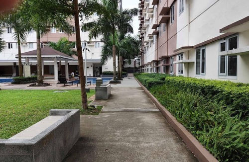 Trece Martires Apartment | With Pool Access @ Tulip Guest Suite