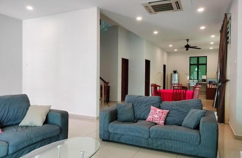 Kampung Terang House | Woon Homestay