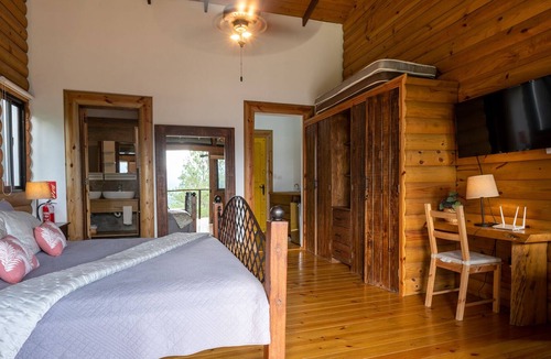 Jarabacoa House | Yellow Door Villa