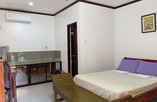 San Pedro Bed & Breakfast | Your home away from home, Little oasis