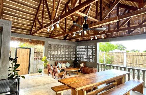 Cabangan House | Ysla Cabins