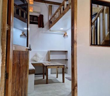 El Nido Cabin | Yucca Bungalow Liwanag