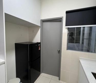 Ijok Apartment | Yusuf Homestay Puncak Alam Musllims Only