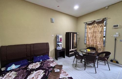 Kampung Telaga Batin House | ZE 76 homestay