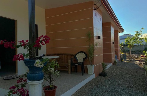 Moalboal House | Zia Isabella Backpackers Hostel Room 1