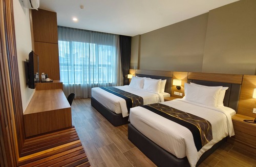 Downtown George Town Hotel | ZOOM HOTEL