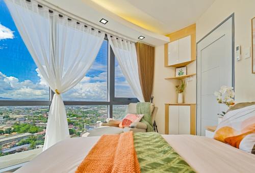1 Bedroom Luxury Condo