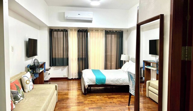 14M Lovely Studio Near Greenbelt in Makati