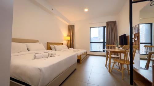 15 Mossaz Muji 2 Queen Bed By Light House in Petaling Jaya