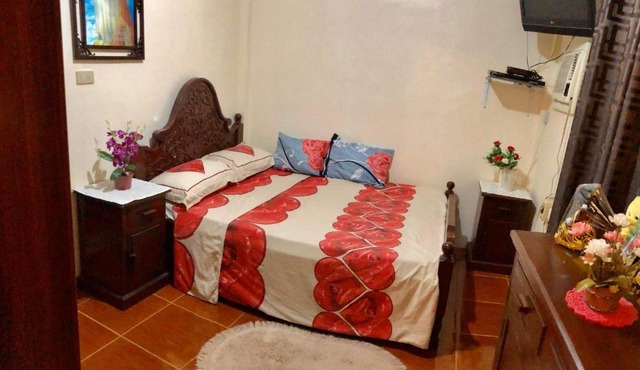 15pax-2 minutes to Vigan-RoseandFer Transient-2 Bedroom House in Bantay
