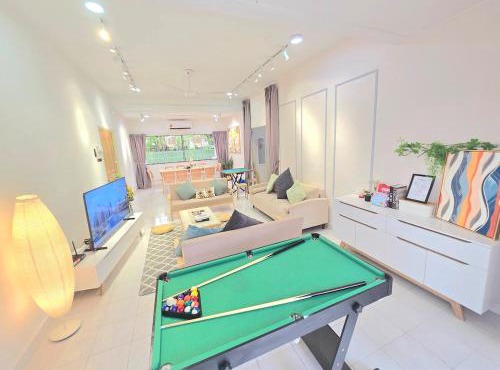 18Pax PJ SS2 Bungalow House, SEK14, 1min to Hospital Picaso, 5 mins to Sheraton PJ, 5km to MidValley