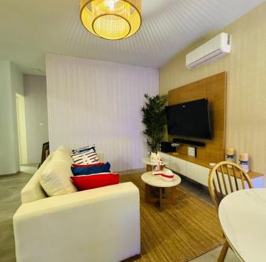 1BR Tracadero Lodge, beach access & full amenities in La Laguna