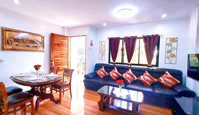 2 Bedroom Apartment ~ 5 Minutes to Grand Mall