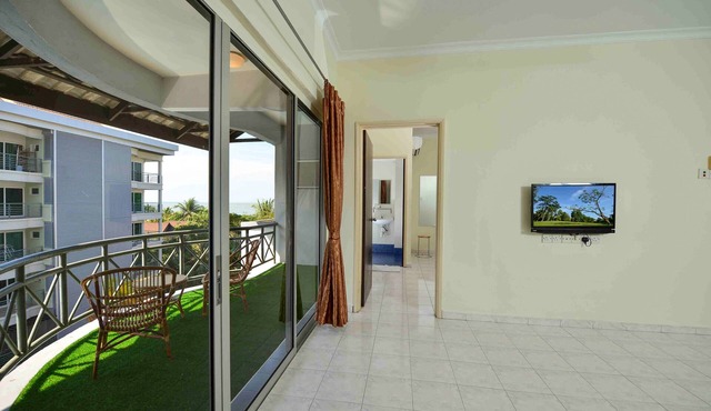 2 Bedroom Apartment with Pool View in Langkawi