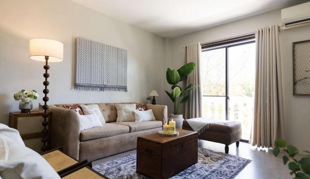 2 Bedroom Condo Unit near Calle Crisologo