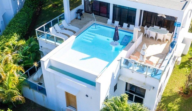 3-bedroom Villa in terrific Sosúa with Infinity Pool ,Ocean View,Pool Table,Bar in Sosúa