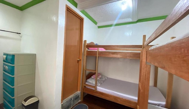 3kid's Homestay white