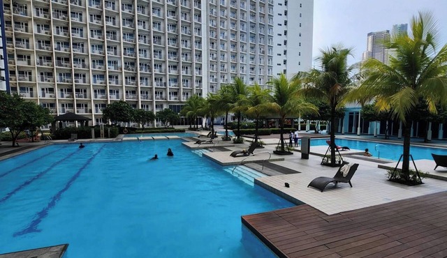 5 Minutes to Jazz Mall! Studio-type Condo100mbps in Makati