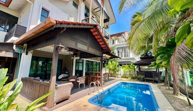 6BR Modern Tropical Oasis with Private Pool and Gazebo in Kuala Lumpur