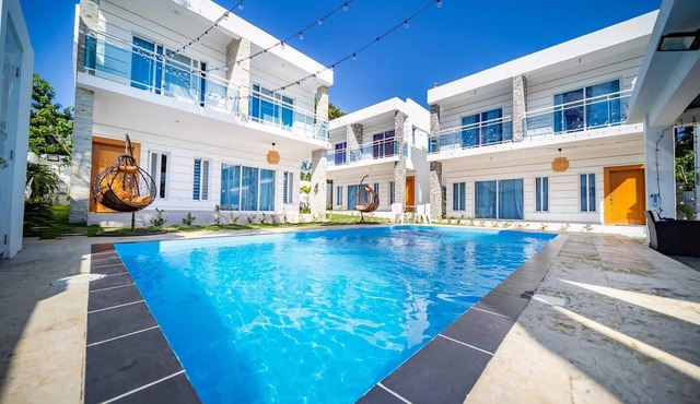 8-bedroom bachelor party villa in Sosua, near beach & clubs! in Sosúa