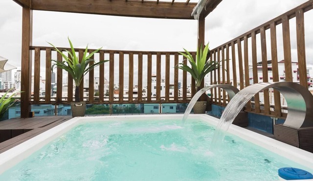 8-Bedroom Penthouse with Private Jacuzzi & Rooftop in Santo Domingo