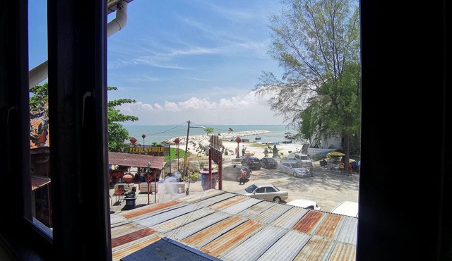 8 Boutique By The Sea