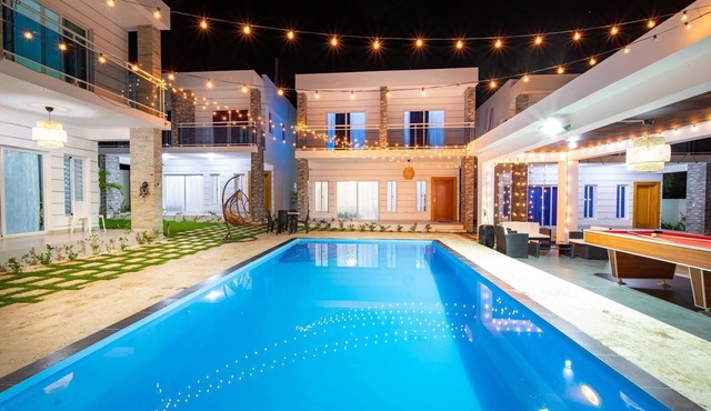 8br Private Villa In Sosúa - 2 Mins From Nightlife in Sosúa