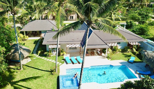 9BR Superb Villa Sun&Soul at Community beach in Sosúa