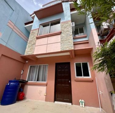 Abode86 Transient House - Pacific Grand Townhomes, Mactan Lapu-Lapu City, Cebu in Lapu-Lapu