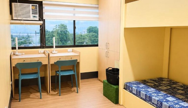 Affordable stay with 2 bedbunks