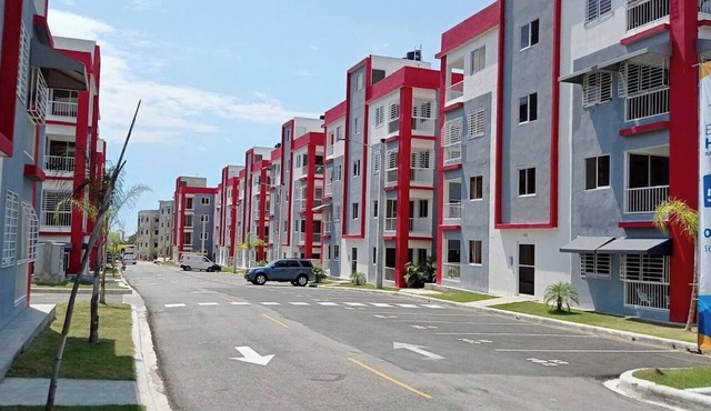 Apt 5 Stars, AC, WiFI, Free Parking, under Haina RD in Bajos de Haina
