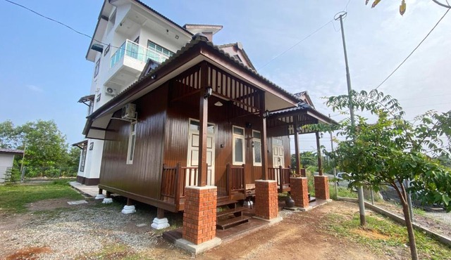 Atelier Retreat in Marang