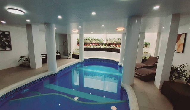 Avana Hills Tagaytay Manor - London in Tagaytay